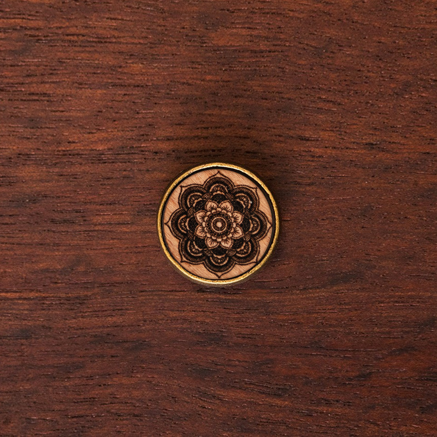 Mandala Blume Armkette Holzschmuck aus Naturholz / Anhänger