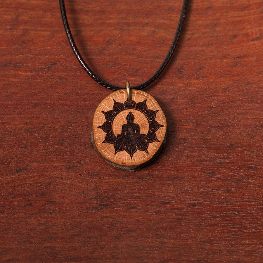 Buddha Sonne Kette Holzschmuck aus Naturholz / Anhänger