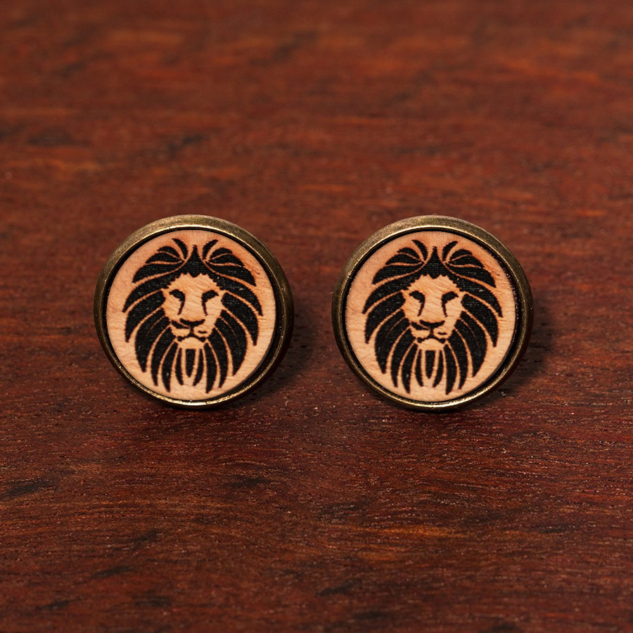 Löwe Ohrstecker Holzschmuck aus Naturholz / Anhänger