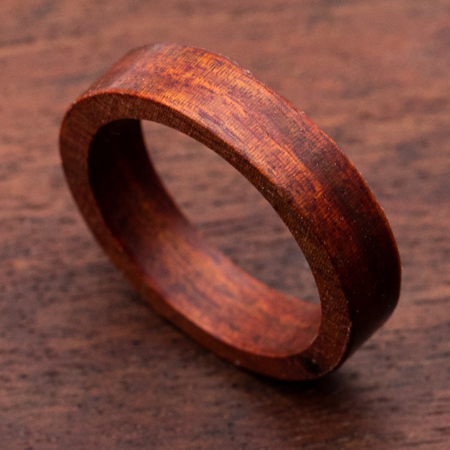 Ring rotbraun natur Ring Holzschmuck aus Naturholz / Anhänger