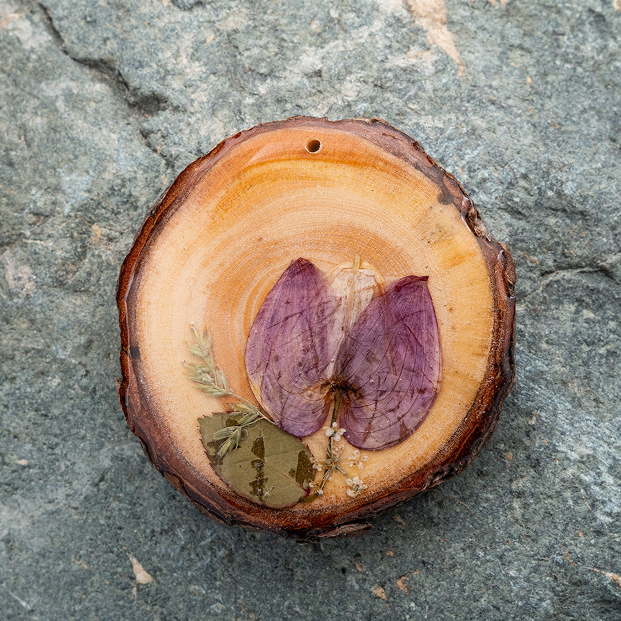Zirbenblüte 5259 Kette Holzschmuck aus Naturholz / Anhänger