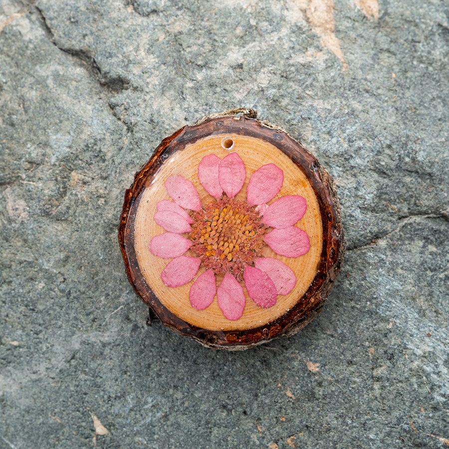 Zirbenblüte 5278 Kette Holzschmuck aus Naturholz / Anhänger