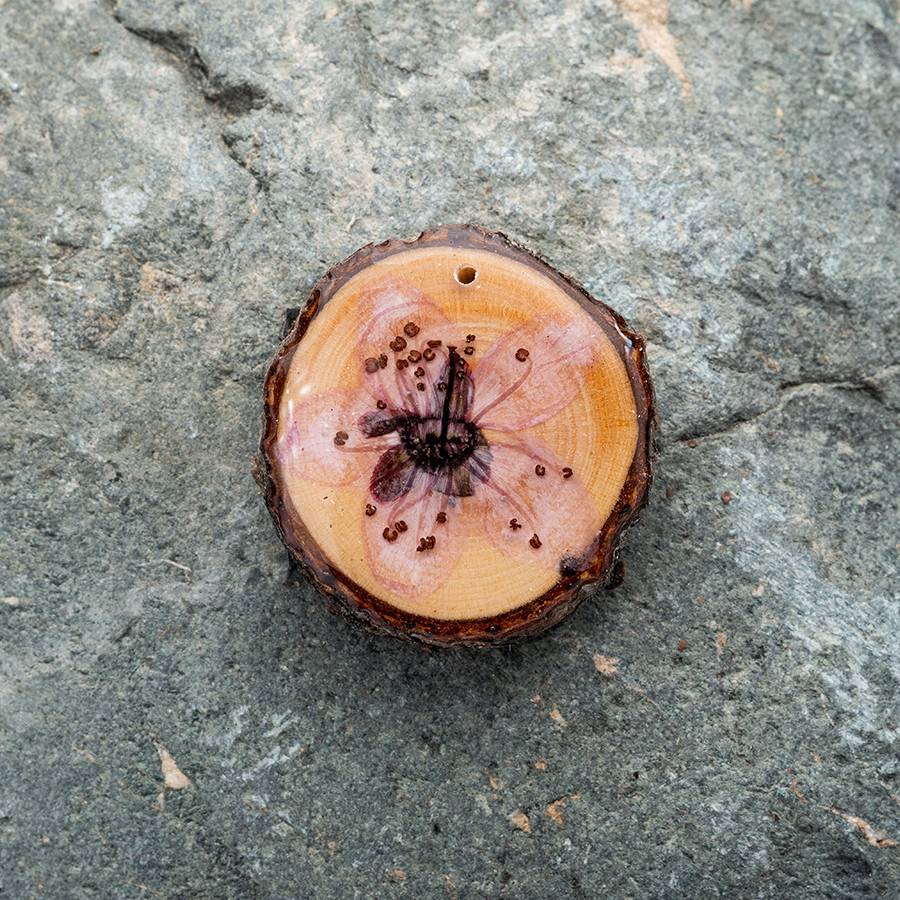 Zirbenblüte 5291 Kette Holzschmuck aus Naturholz / Anhänger