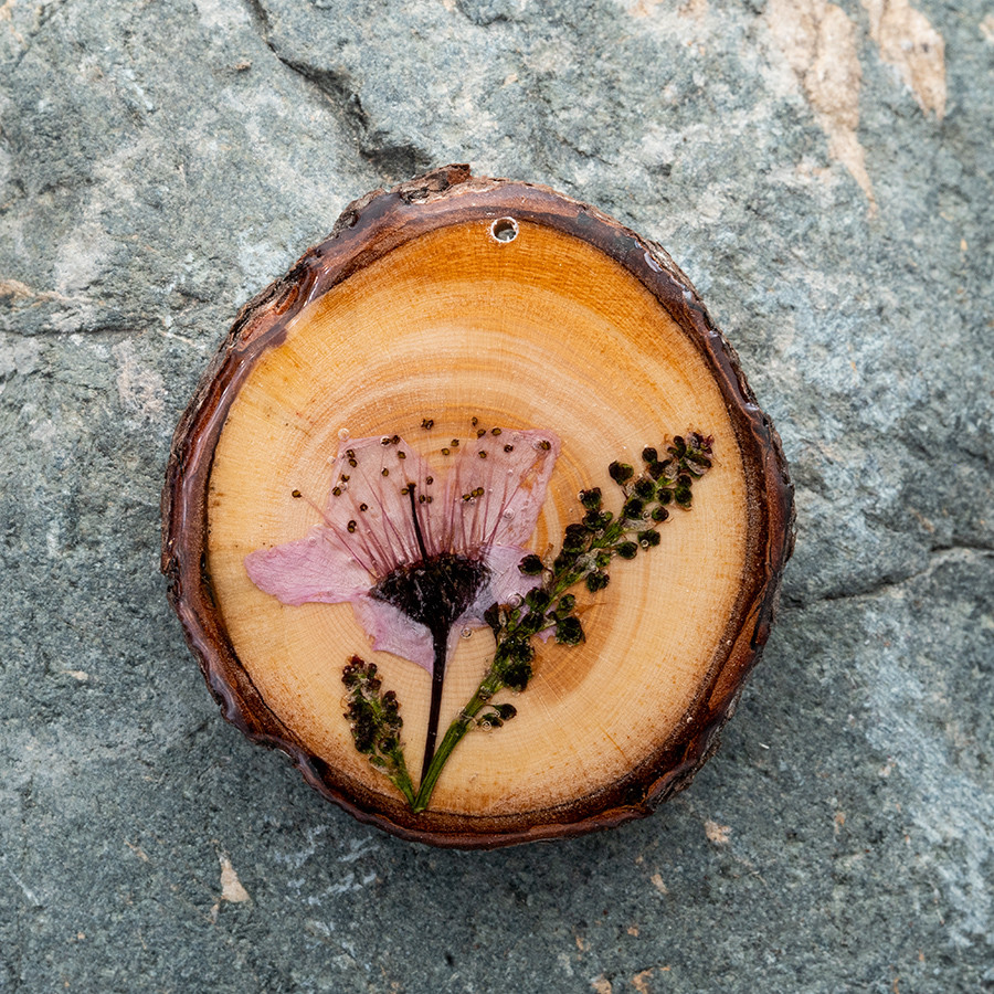 Zirbenblüte 5299 Kette Holzschmuck aus Naturholz / Anhänger