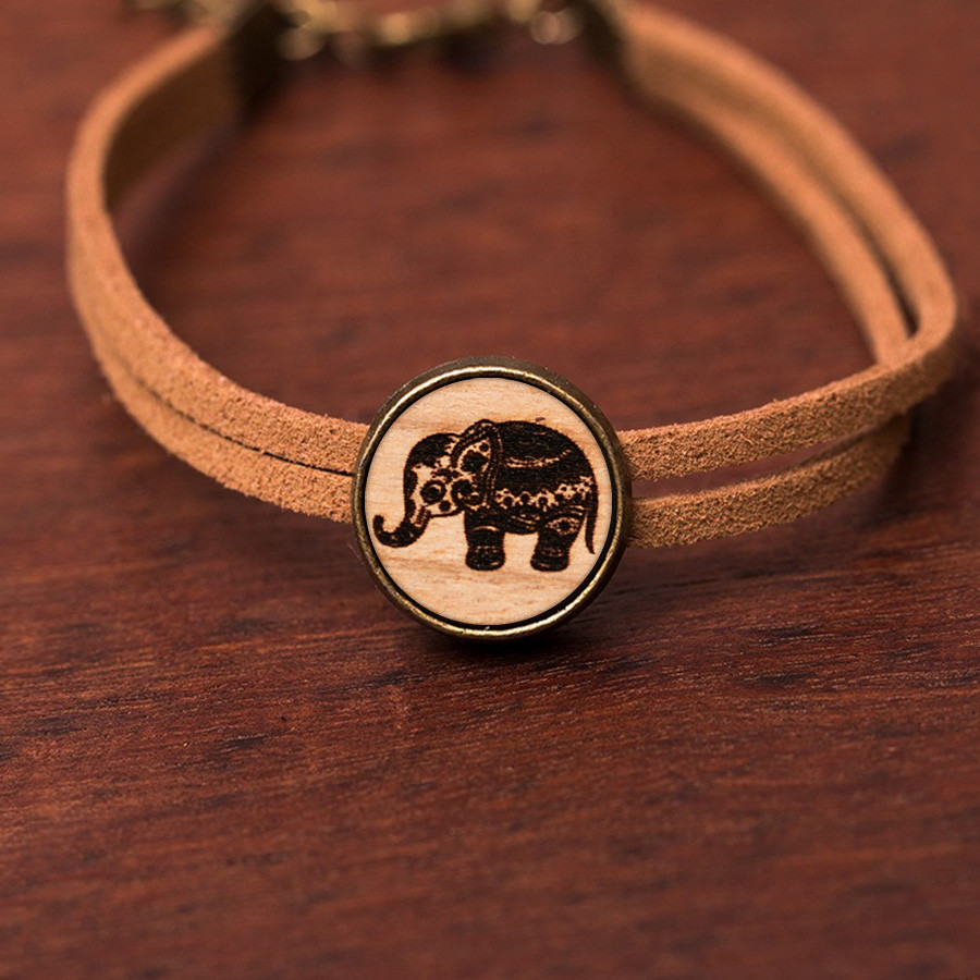 Elefant Armkette Holzschmuck aus Naturholz / Anhänger