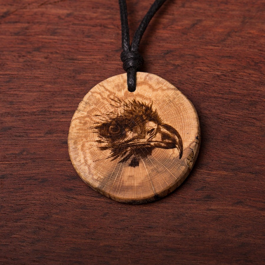 Adler Kopf Kette Holzschmuck aus Naturholz / Anhänger
